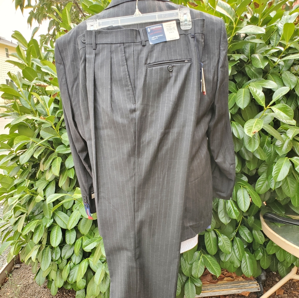STAFFORD SUIT JACKET AND PANTS - Picture 11 of 16